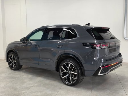 2024 Volkswagen Tiguan - thumbnail 16