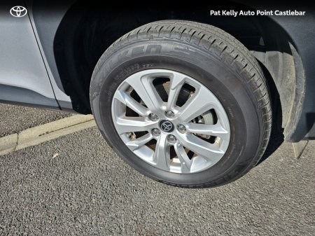 2025 Toyota Yaris Cross - thumbnail 17