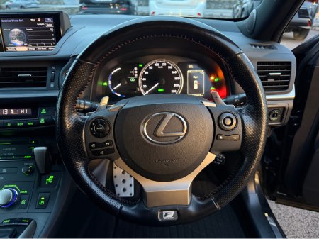 2016 Lexus CT 200 h - thumbnail 22