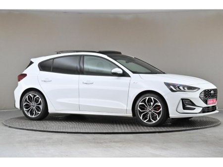 2023 Ford Focus 1.0 TITANIUM 125BHP MHEV *VERY LOW MILEAGE*FULL LEATHER*EL.PAN ROOF* thumbnail