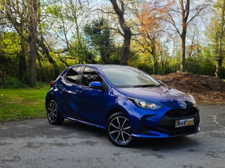 2021 Toyota Yaris - photo 2