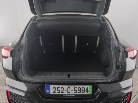 2025 BMW iX2 - thumbnail 13