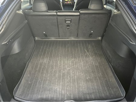 2024 Tesla Model Y - thumbnail 9