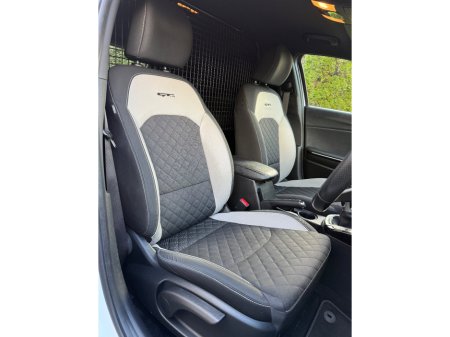 2021 Kia Ceed  €9,700 thumbnail