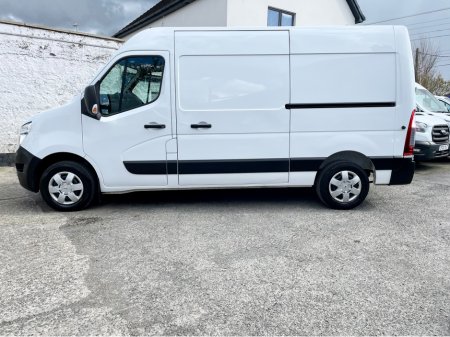 2023 Nissan Interstar - thumbnail 32