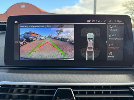 2023 BMW 5 Series - thumbnail 9