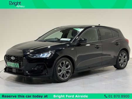 2023 Ford Focus - view 3