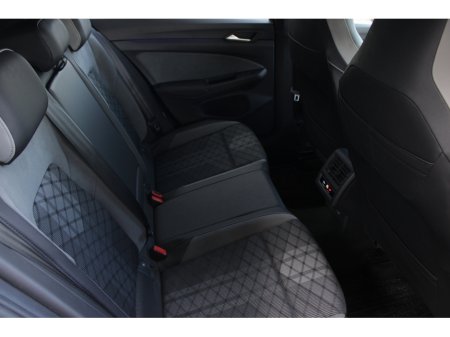 2023 Volkswagen Golf - thumbnail 16