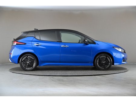 2022 Nissan Leaf - thumbnail 11