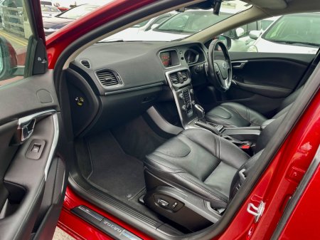 2016 Volvo V40 - thumbnail 16