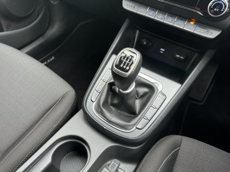 2022 Hyundai Kona - thumbnail 18