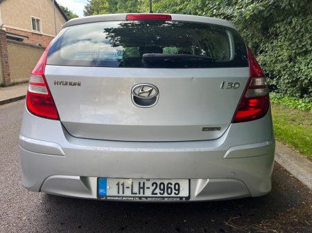 2011 Hyundai i30 1.6 CRDi 90hp Classic Eco €2,390 thumbnail