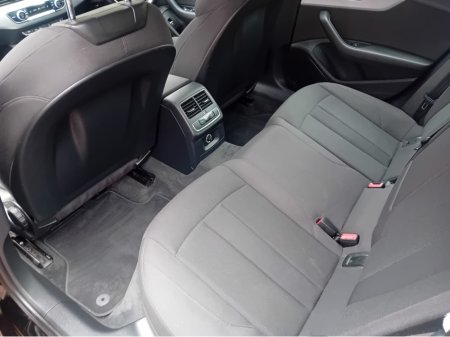 2016 Audi A4 - thumbnail 13