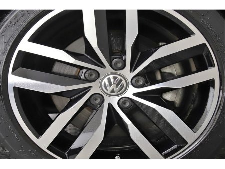 2016 Volkswagen Golf 1.4 TSI DSG HIGHLINE 103KW *UPGRADED 17" ALLOY WHEELS* €16,890 thumbnail