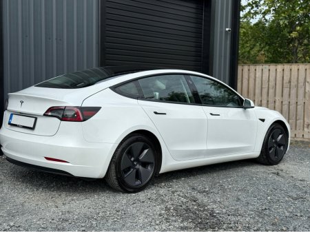 2021 Tesla Model 3 3 STANDARD RANGE PLUS €24,250 thumbnail