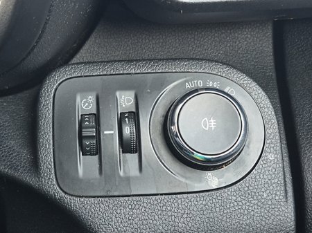 2020 Vauxhall Combo - thumbnail 10