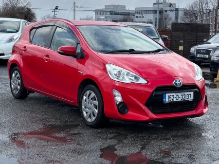 2015 Toyota Aqua 1.5 DAA-NHP10 5DR AUTO