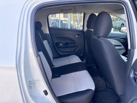 2018 Mitsubishi Mirage - thumbnail 10