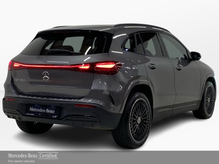 2025 Mercedes-Benz EQA - thumbnail 3