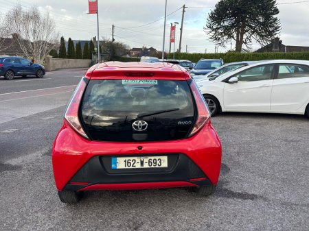 2016 Toyota Aygo - thumbnail 8