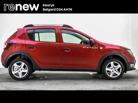 2015 Dacia Sandero 1.2 16V 75 SIGNATURE €8,900 thumbnail