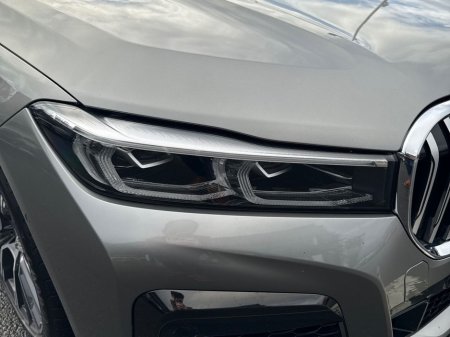 2022 BMW 7 Series - thumbnail 21
