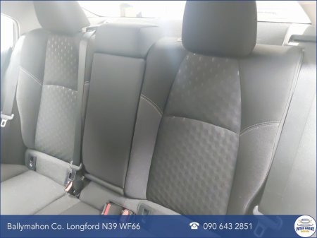 2024 Toyota Corolla 1.8 Hybrid Luna Saloon €29,900 thumbnail