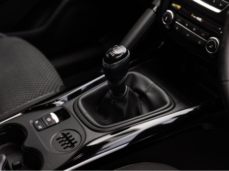 2017 Renault Kadjar EXPRESSION+ENERGY TCE EXPRESSION+ ENERGY 4DR €12,950 thumbnail