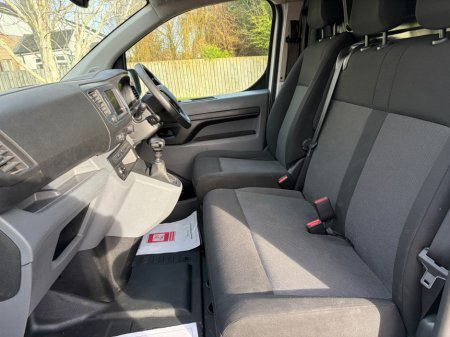 2022 Vauxhall Vivaro F2900 DYNAMICS S/S/ L2 H1 LONG WHEEL BASE VAN €12,750 thumbnail