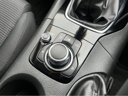 2018 Mazda Mazda3 AXELA/MAZDA 3 S 1.5 PETROL MANUAL //LOW MILES//BOSE SOUND//KEYLESS ENTRY//REVERSE CAMERA// €14,950 thumbnail