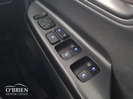 2020 Hyundai Kona Kona EV Premium 64 kWh thumbnail