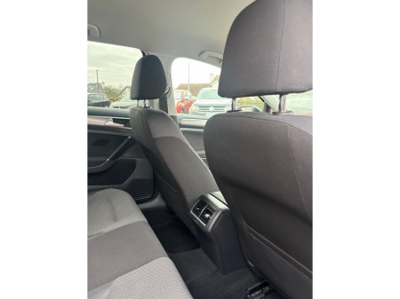 2014 Volkswagen Golf 1.6 TDI SE BLUEMOTION 105PS 5DR €8,250 thumbnail