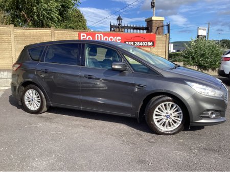 2017 Ford S-Max ** F.S.H * SAT NAV €17,950