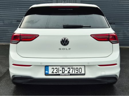 2023 Volkswagen Golf 2.0 TDI LIFE €26,995 thumbnail