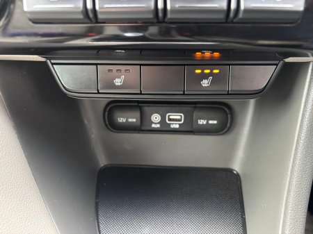 2017 Kia Sportage - thumbnail 4