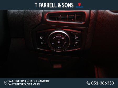 2018 Ford Focus - thumbnail 17