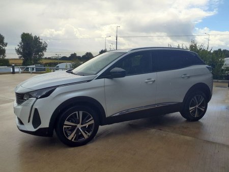 2023 Peugeot 3008 BLUEHDI S/S ALLURE €32,950