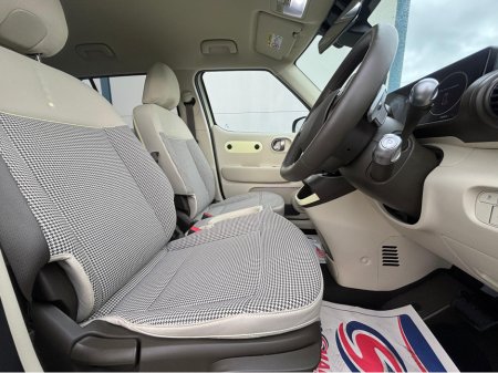 2025 Hyundai Inster ELEGANCE 49KWH 5DR AUTO €21,650 thumbnail