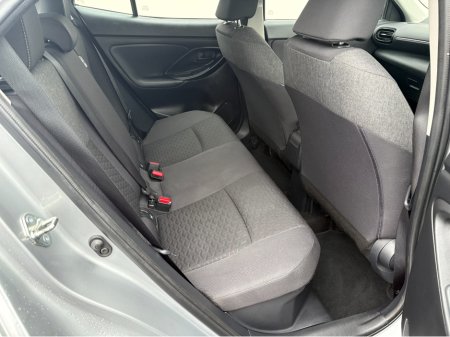 2023 Toyota Yaris Cross 1.5 Hybrid LUNA 4DR AUTO €21,950 thumbnail