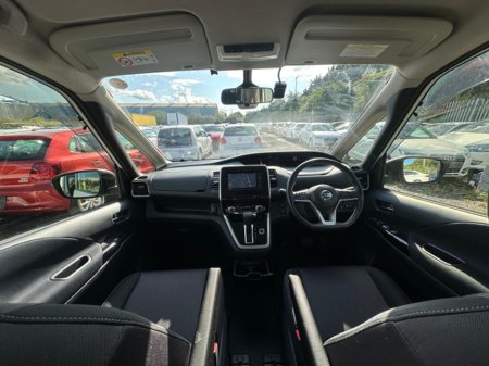 2016 Nissan Serena 2.0 Petrol Hybrid Automatic Low mileage 8 Seater  (3798) €20,995 thumbnail