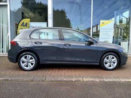 2023 Volkswagen Golf 2.0 TDI 115HP Life, Urano Grey, 1 owner, 60km. €28,500 thumbnail