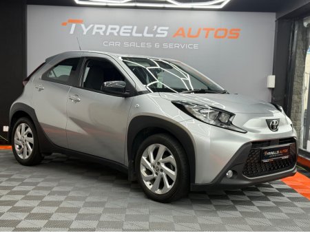2023 Toyota Aygo X X PULSE 4DR €14,950 thumbnail