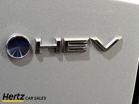 2024 Toyota C-HR - thumbnail 11