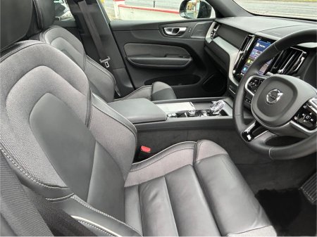 2025 Volvo XC60 + T6 PHEV  PLUS  AWD BLACK EDITION €61,800 thumbnail