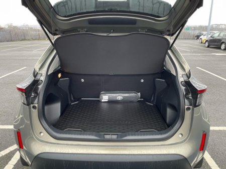 2025 Toyota Yaris Cross - Save EUR 4,100 - Luna + 2 FREE Services Included - 1.5 Hybrid - Automatic - EUR 180 Tax // Remote Central Locking // Front Electric Windows // Rear Electric Windows // Electric Mirrors // Finger Tip €29,865 thumbnail