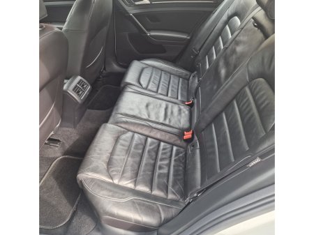 2013 Volkswagen Golf - thumbnail 10