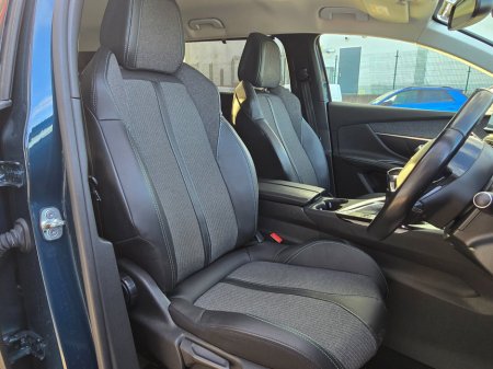 2022 Peugeot 5008 - thumbnail 23