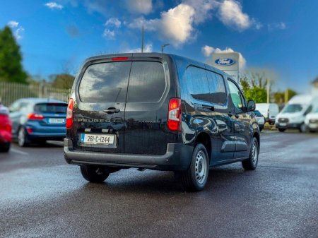 2026 Peugeot Partner 2026 Peugeot Partner PROF PLUS thumbnail