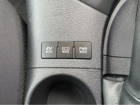 2017 Toyota Auris HYBRID LUNA *Full Toyota Service History…AA Approved…Irish Car* €13,950 thumbnail