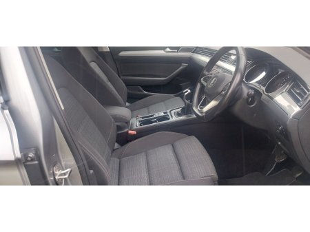 2020 Volkswagen Passat - thumbnail 9